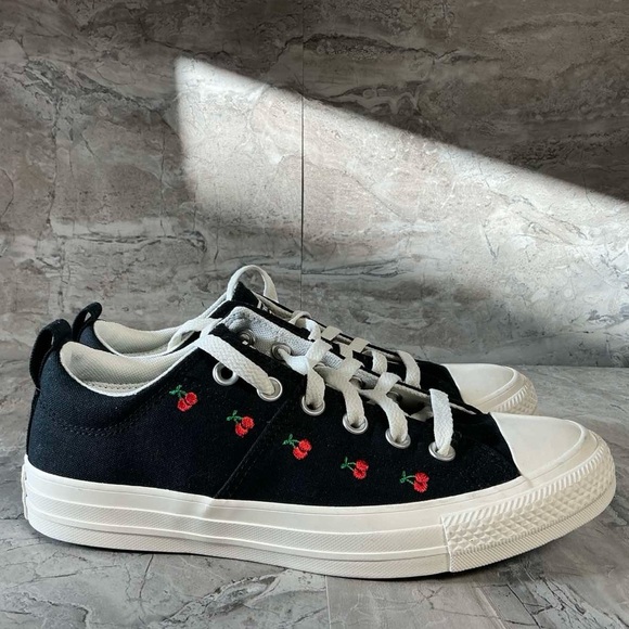 Converse Wmns Chuck Taylor All Star Madison Low \'Embroidered Cherries\'